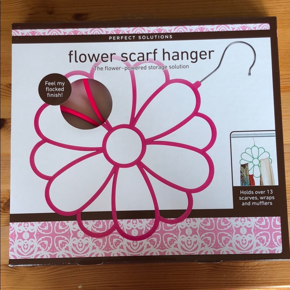 Perfect Solutions Flower Scarf Hanger